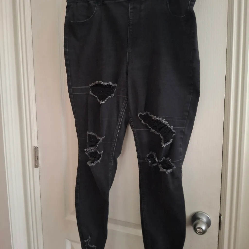 Maurices XL  Black Distressed Skinny Jeans - Image 3