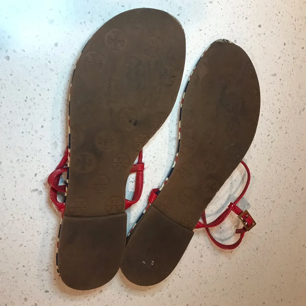 Tory Burch Red and Navy Sandals - Image 11