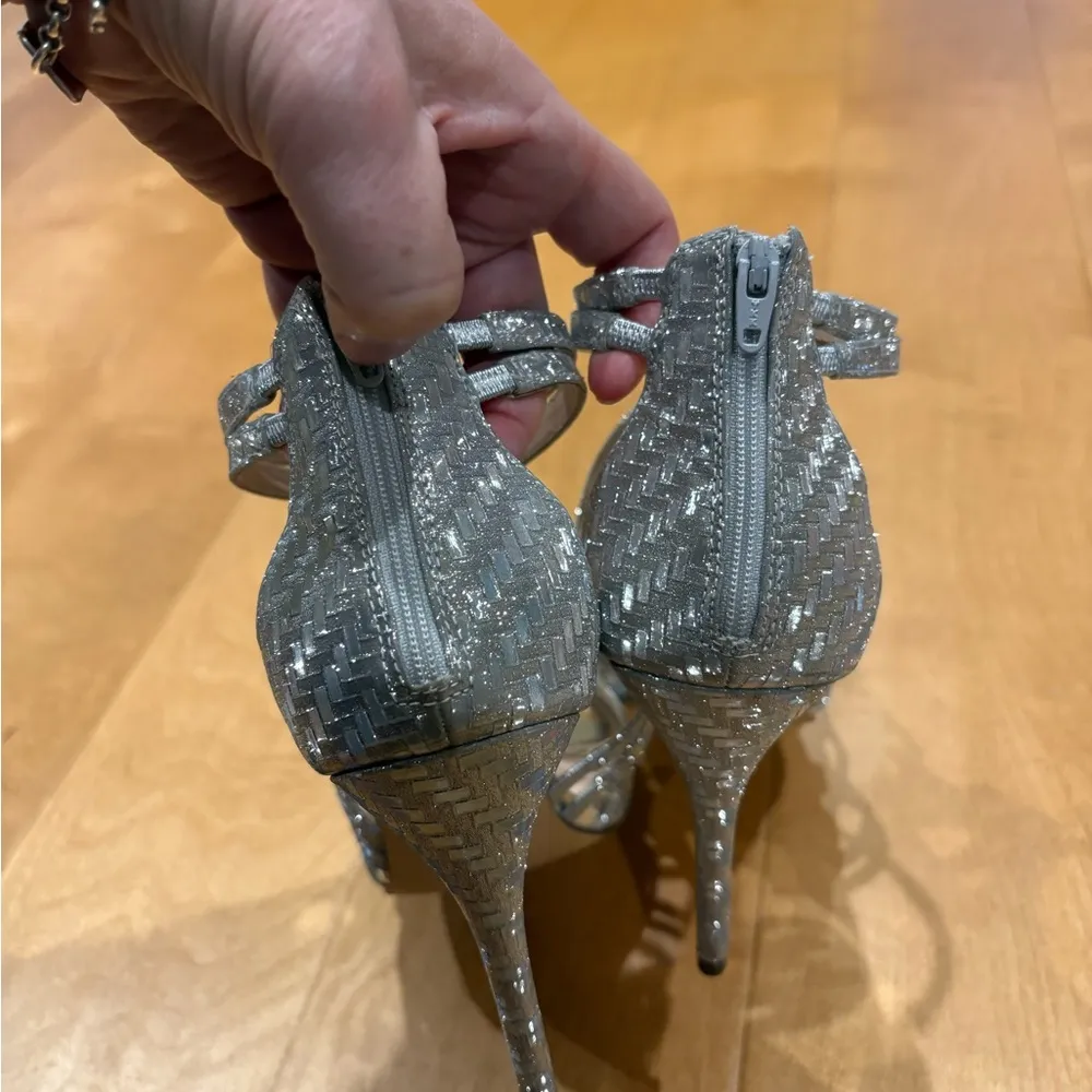 Nina Carlie leather silver glitter dress heel sandals 7.5 - Image 3