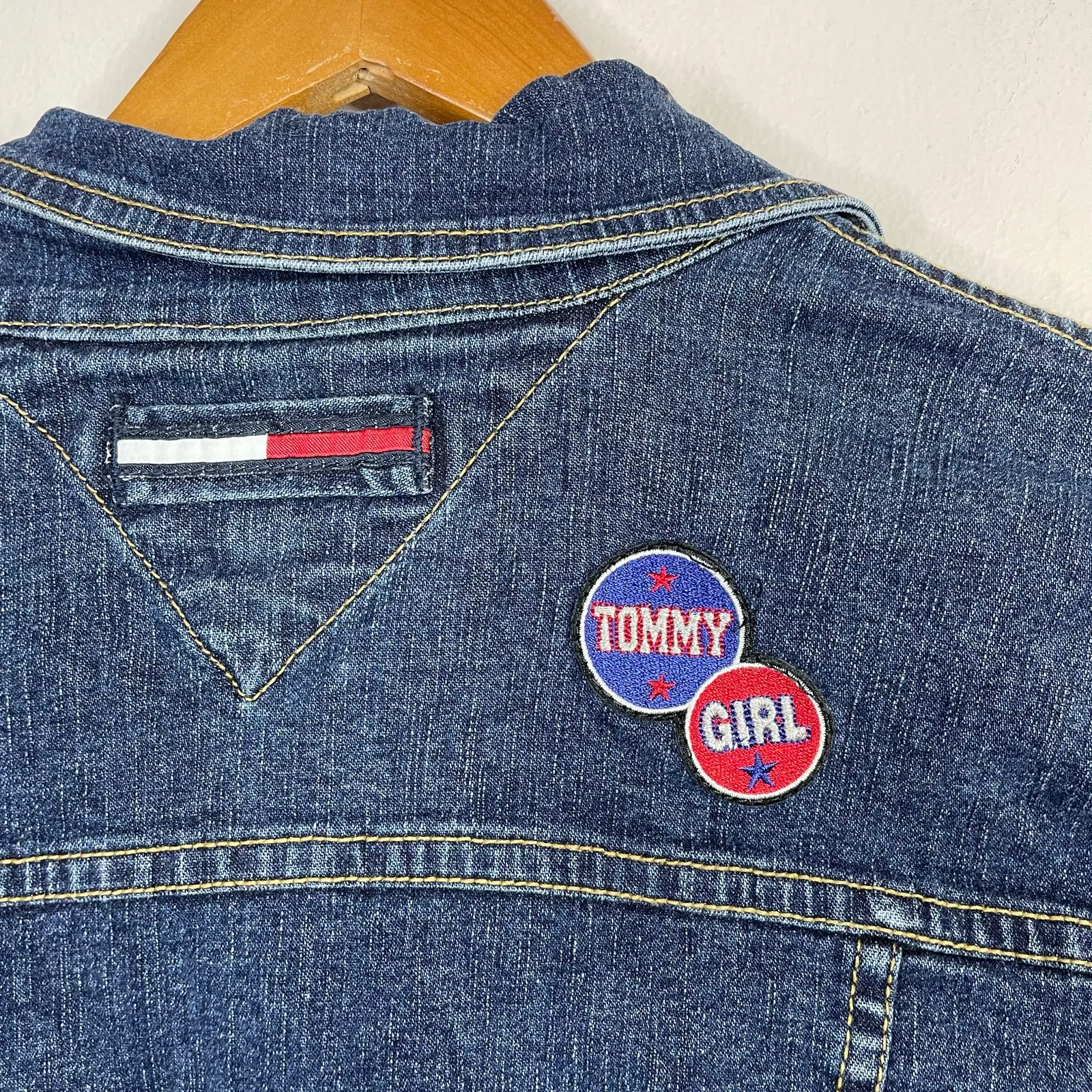 Vintage Y2K Tommy Hilfiger Stretch Denim Cropped Jean Jacket Patches womens M - Image 8