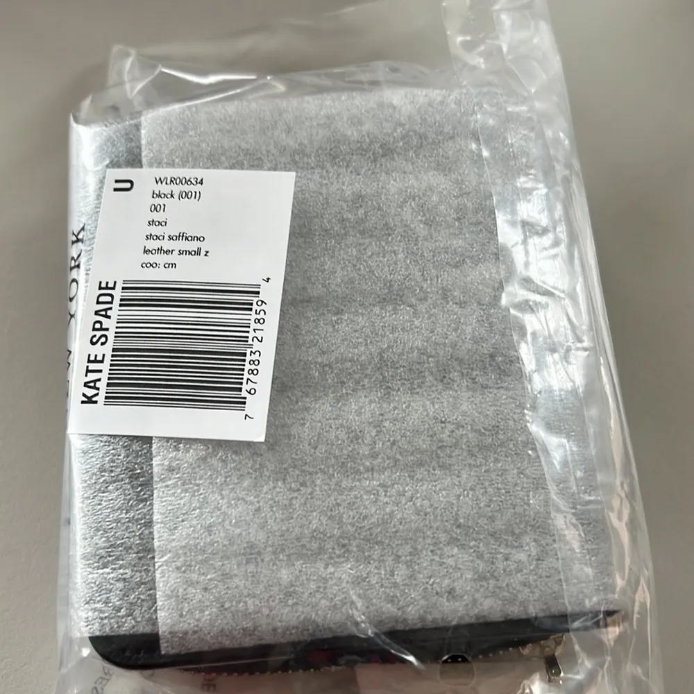 Kate Spade small leather zip around wallet black - Image 9