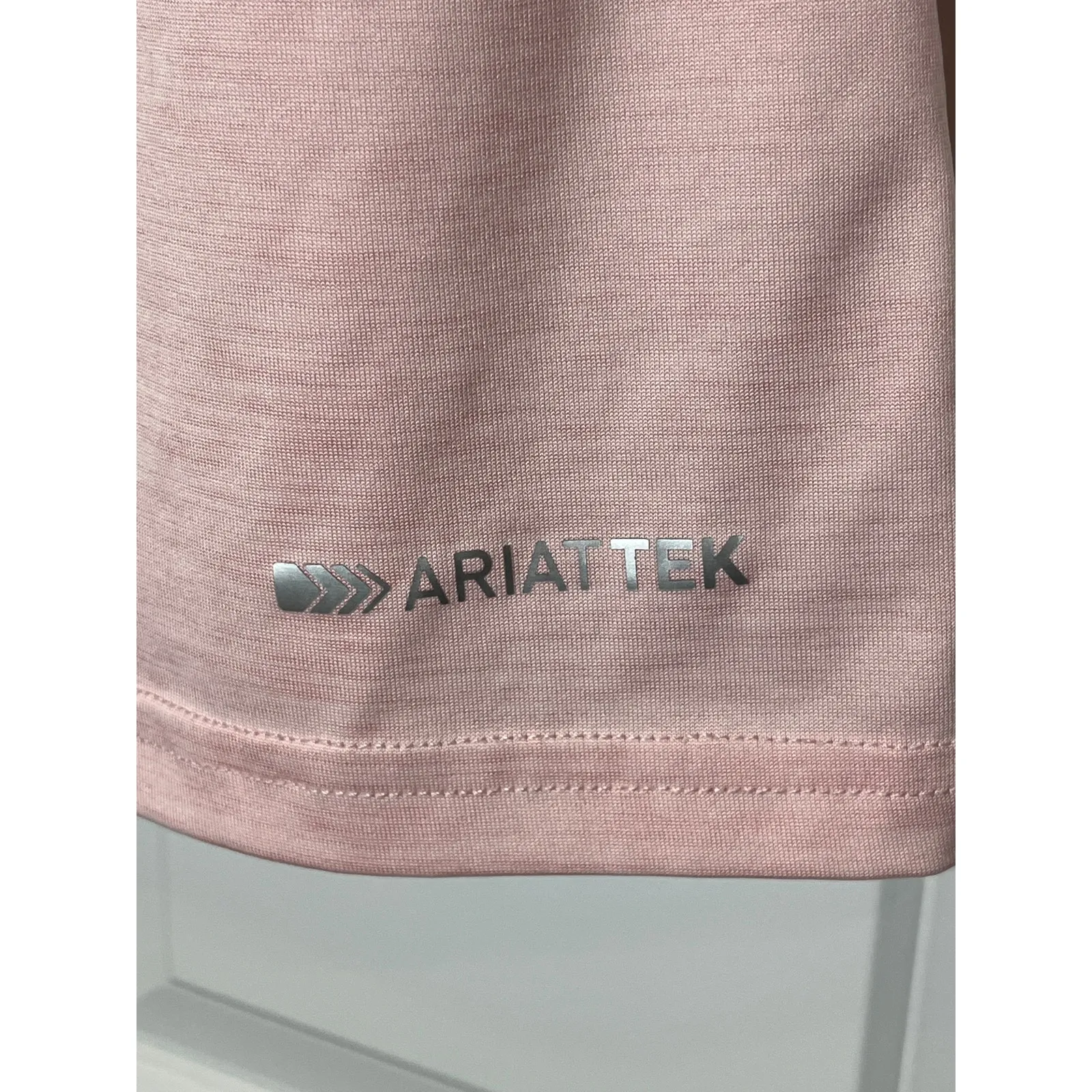 Ariat Medium‎ Pink Laguna Performance Graphic V Neck Tee - Image 6