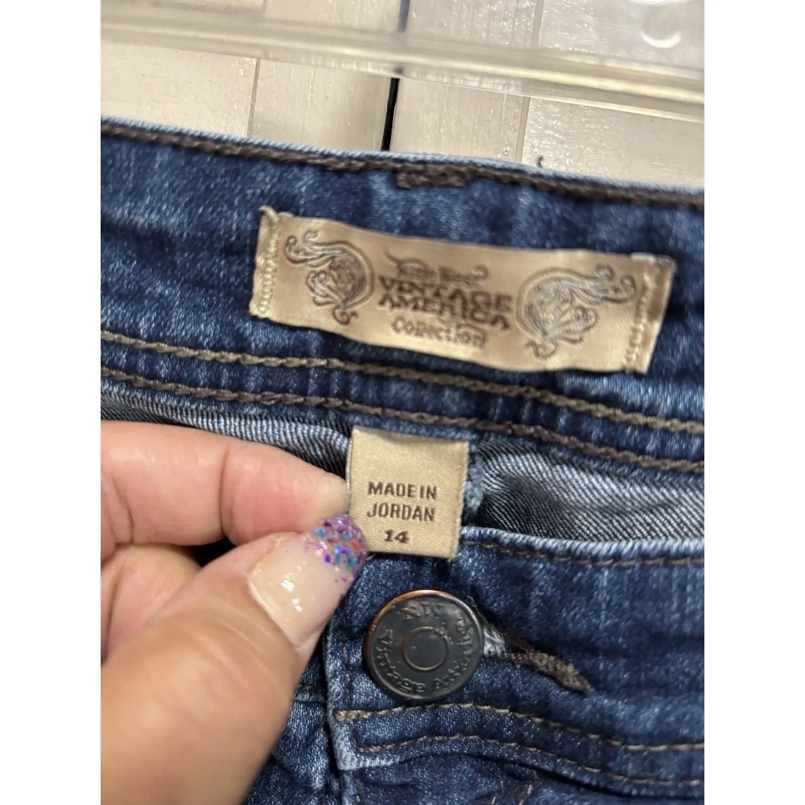 Nine West Vintage Bermuda Denim Jean Shorts‎ Med Wash Size 14 Mid Rise Zip - Image 2