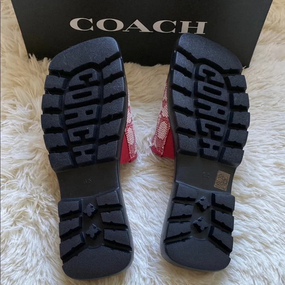 NWT

COACH
Florence "C" Logo Lug-Sole Slide-On
Sandals - Image 7