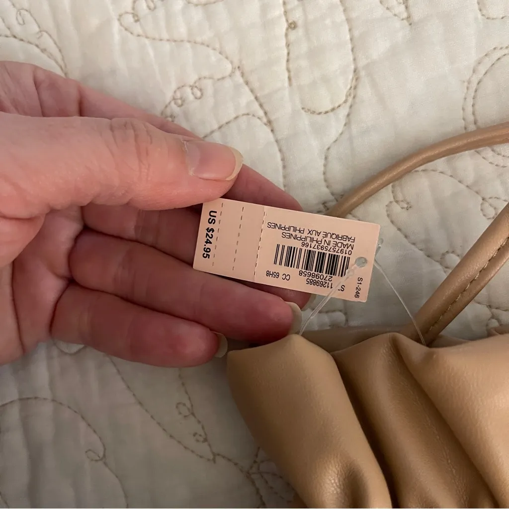 Victoria’s Secret Bare Cinched Carryall Bucket Bag Beige NEW (Retail ~$79) - Image 3