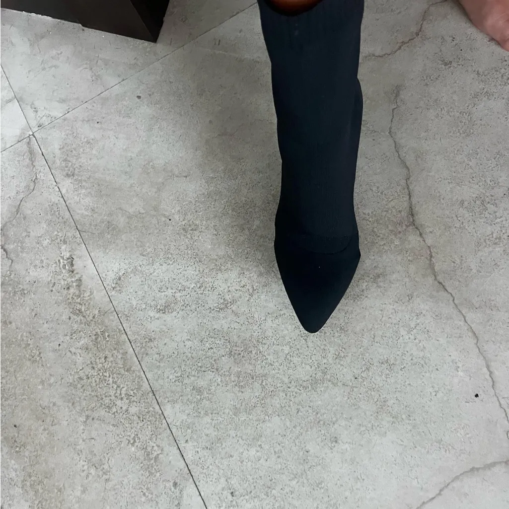 Chic Black Heeled Boots for Women Size 7 - Image 7