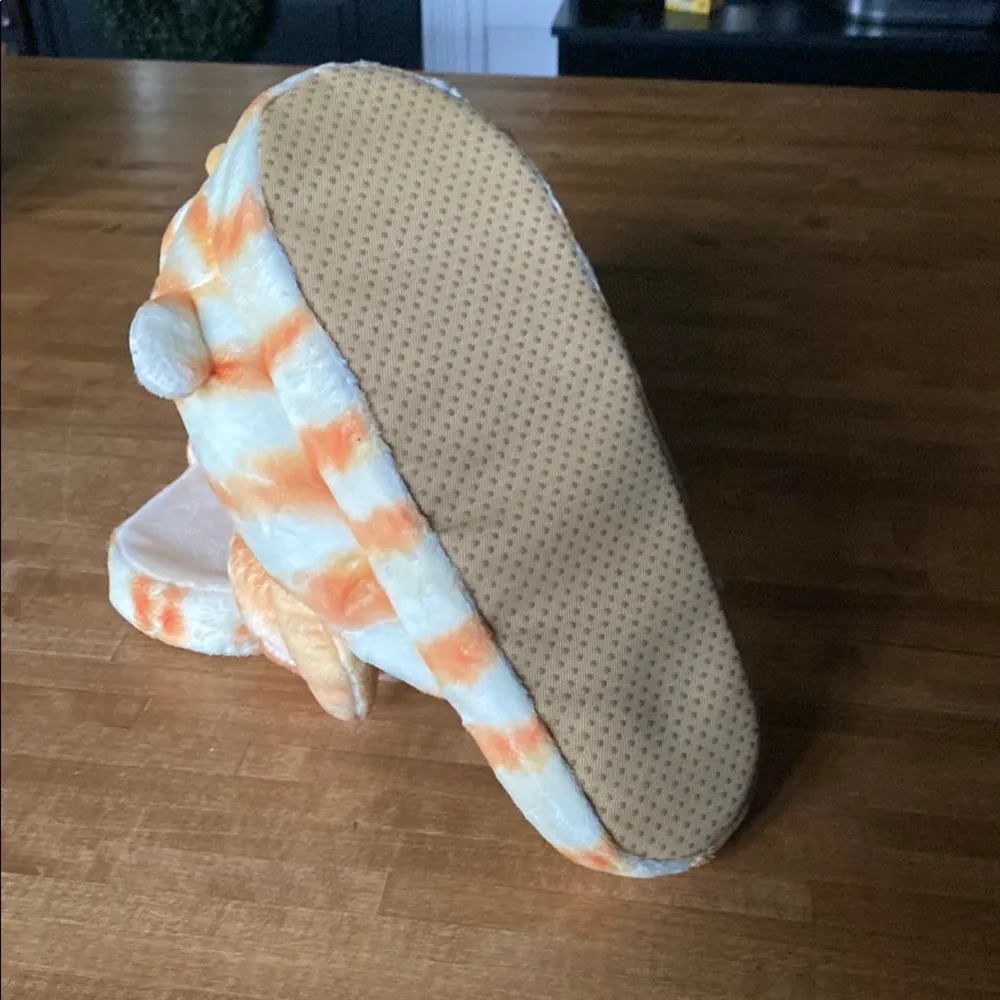 Cozy Cat Plush Slippers - Image 3