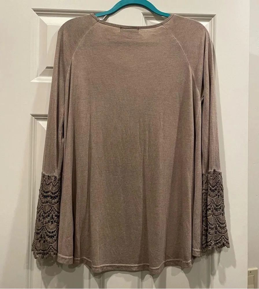 She + Sky Long Embroidered Bell Sleeve Shirt - Image 2