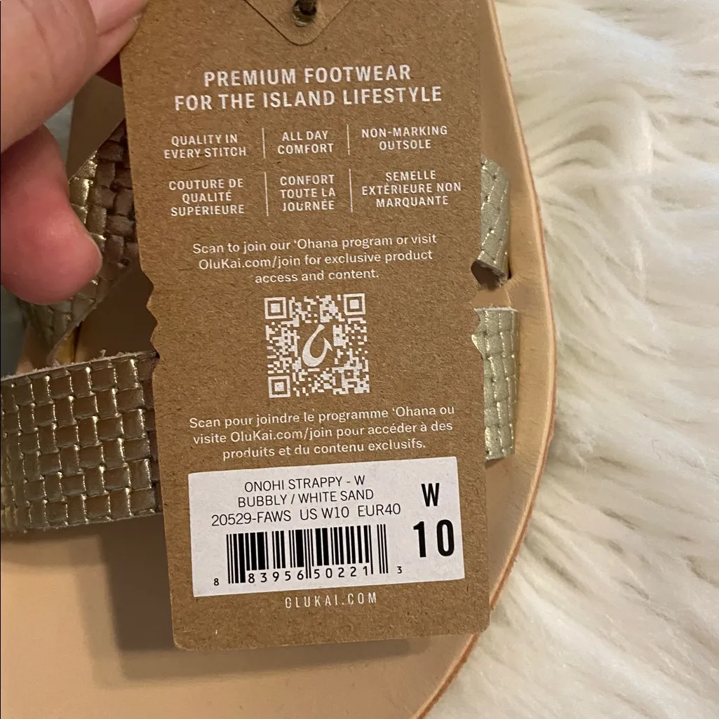 OluKai Women's Sandals in Metallic Gold size 10W brand new see all photos - Image 4