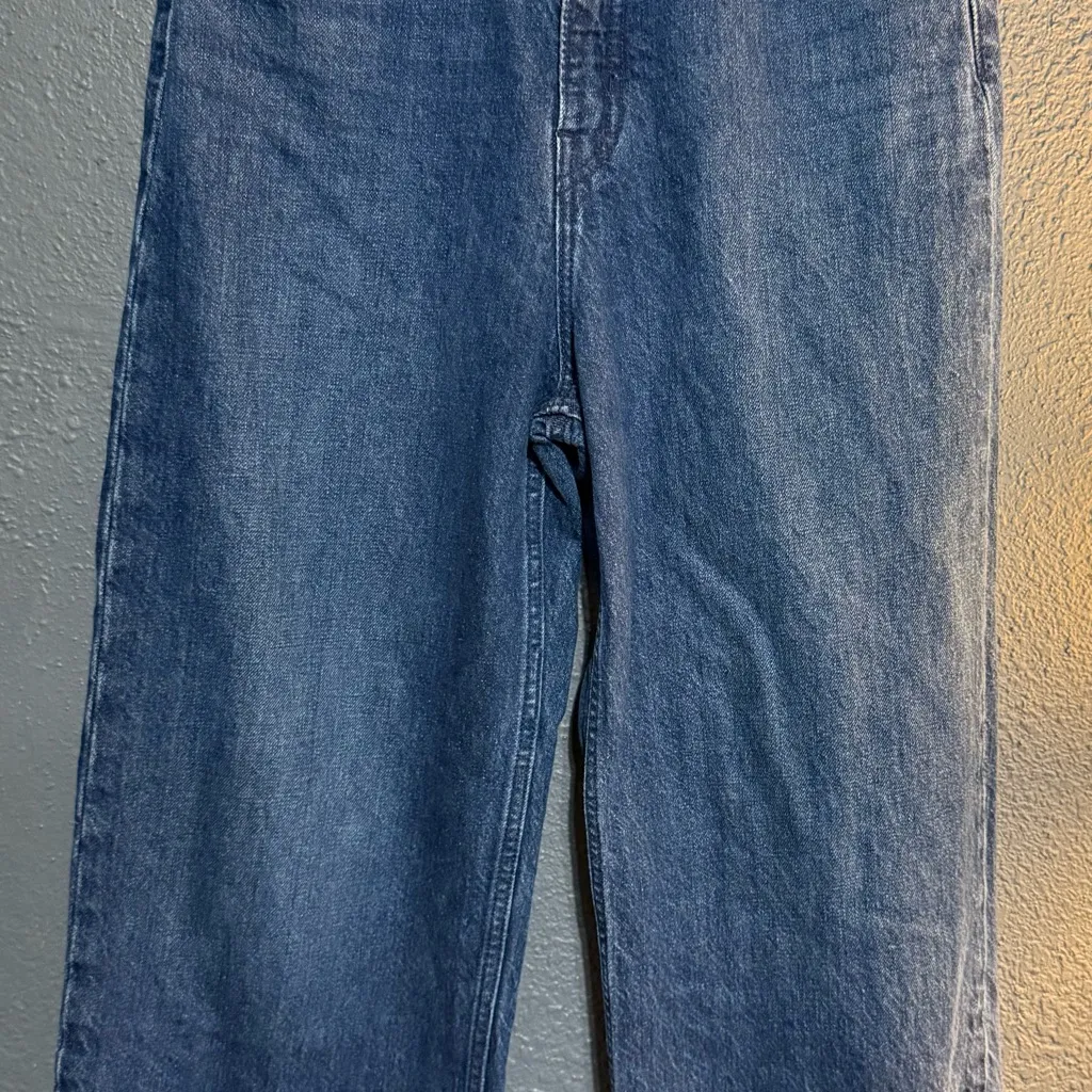 Levi's Wellthread High Loose Jeans. Levi's Blue Flare Wide Leg Jeans Modern Fit - Image 4