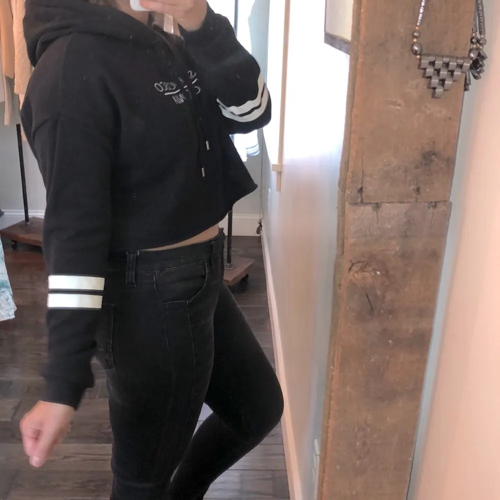 San Francisco California cropped hooded sweatshirt - Image 2