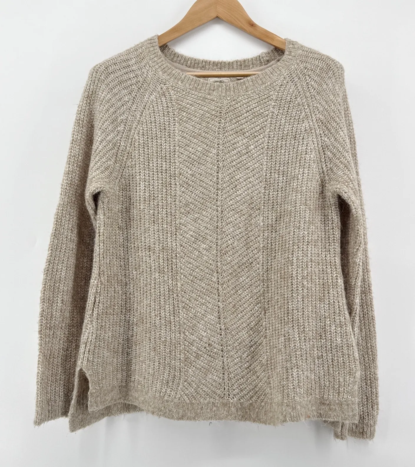 FatFace Womens Mohair Bland Sweater Beige Chevron Pattern Long Sleeve Size 8 - Image 1