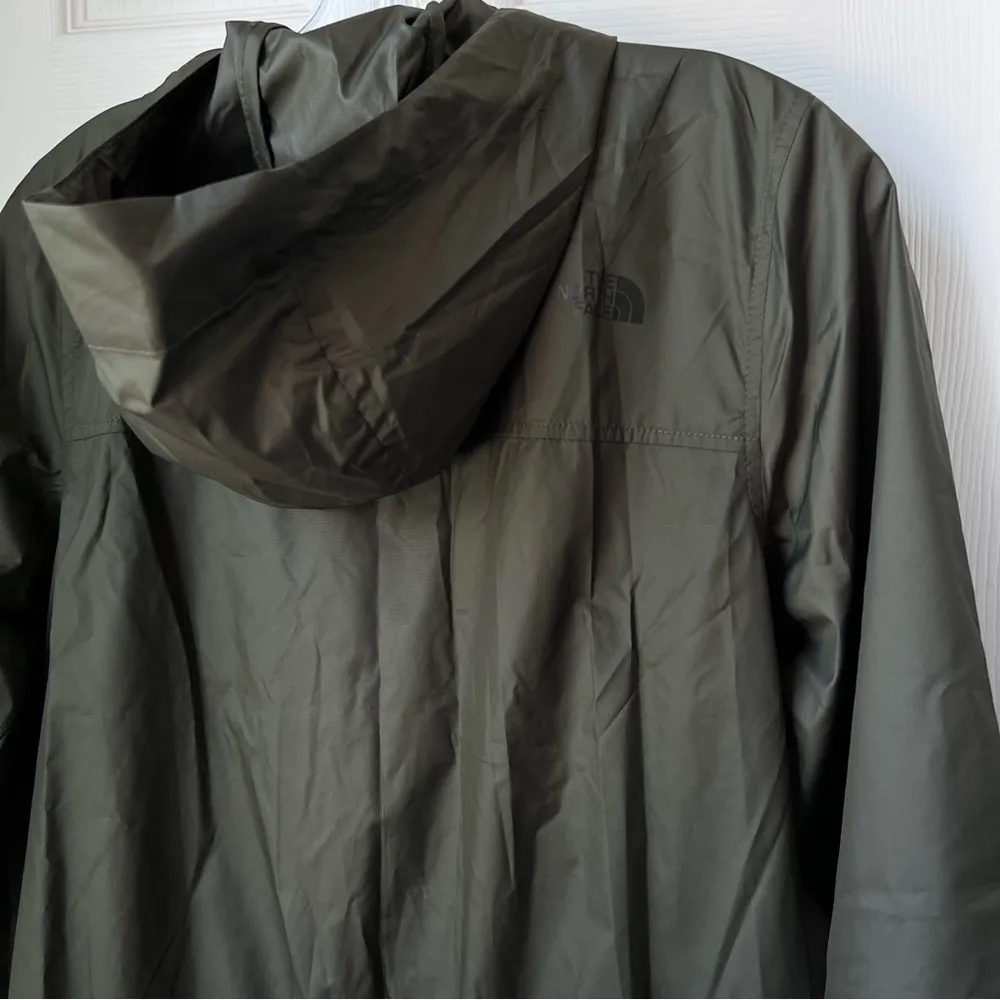 The North Face Cyclone Packable Lightweight Windbreaker Jacket, Taupe Green, S - Image 10