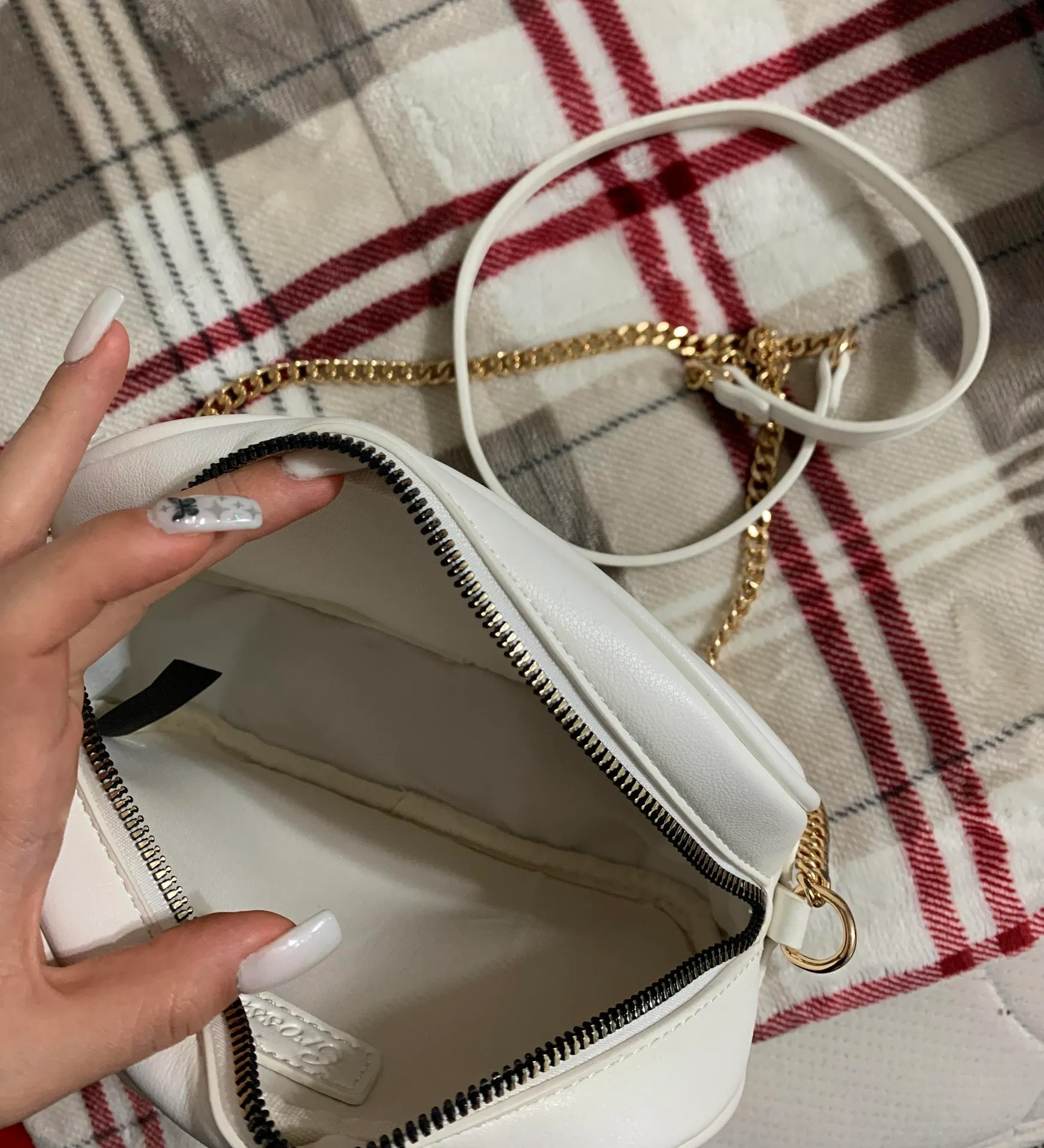 NEW White Cross Body Mini Bag - Image 2