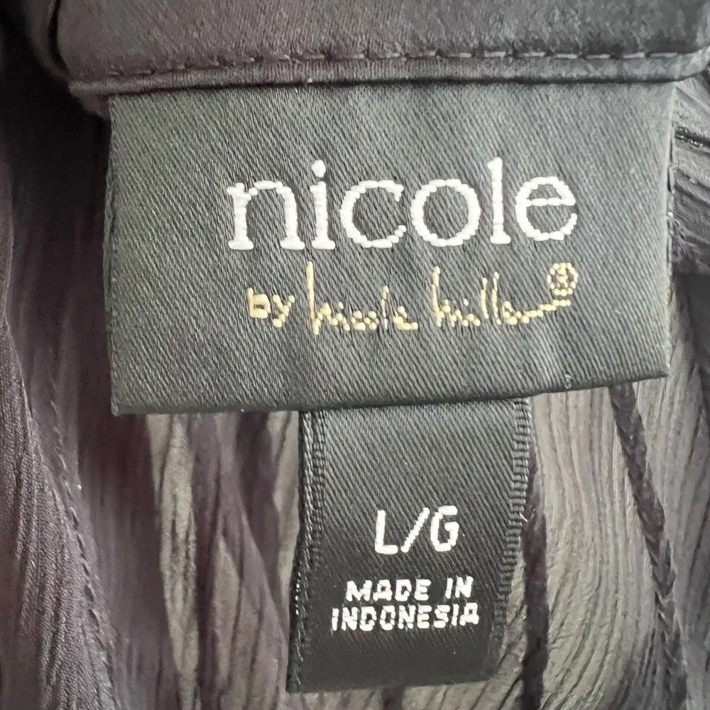 Nicole Miller Pleated Blouse top LARGE Black 3/4 Wide Sleeve V Neck NWOT - Image 11