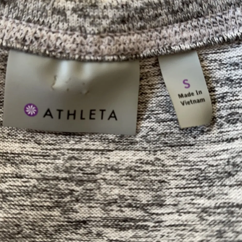 Athleta No Sweatin It Sharkbite Heathered Gray Sweatshirt Top Size S - Image 8