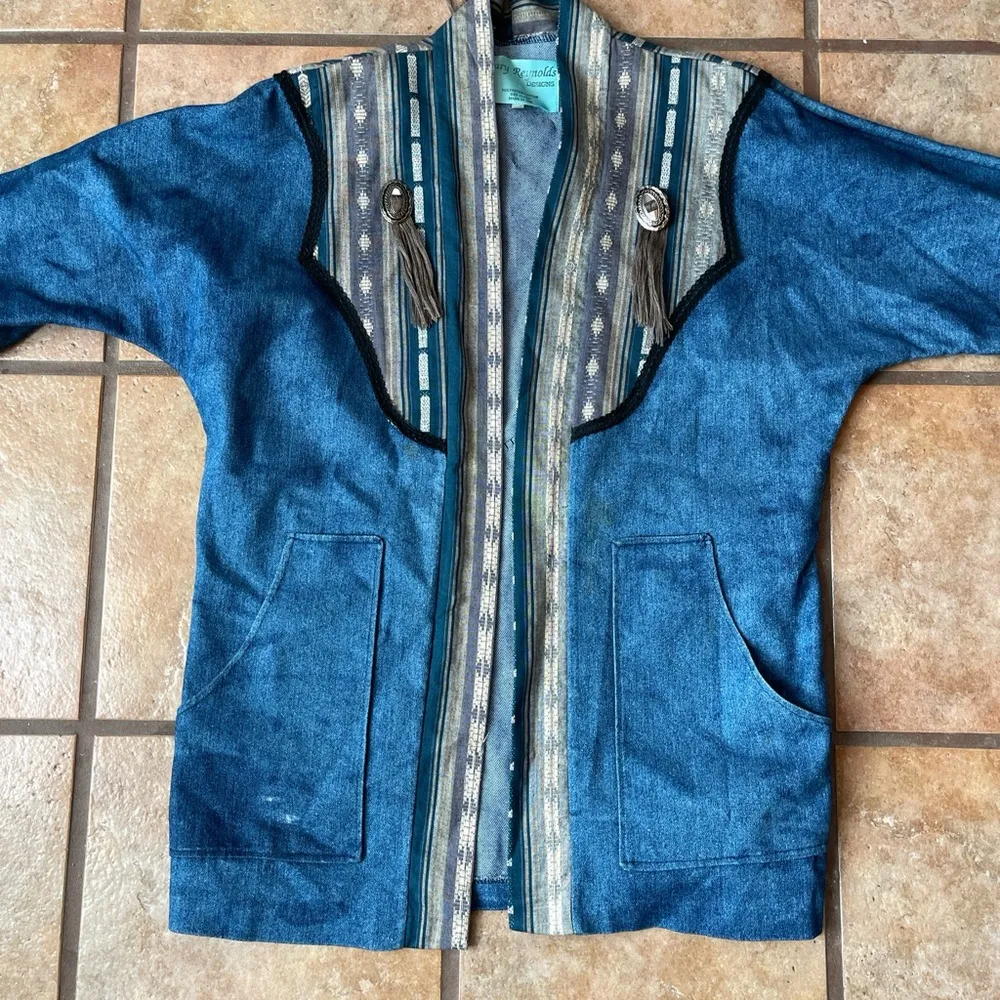 MARY REYNOLDS DESIGN M/L Blue Textured Denim Western Open Duster Tassel Jacket - Image 2