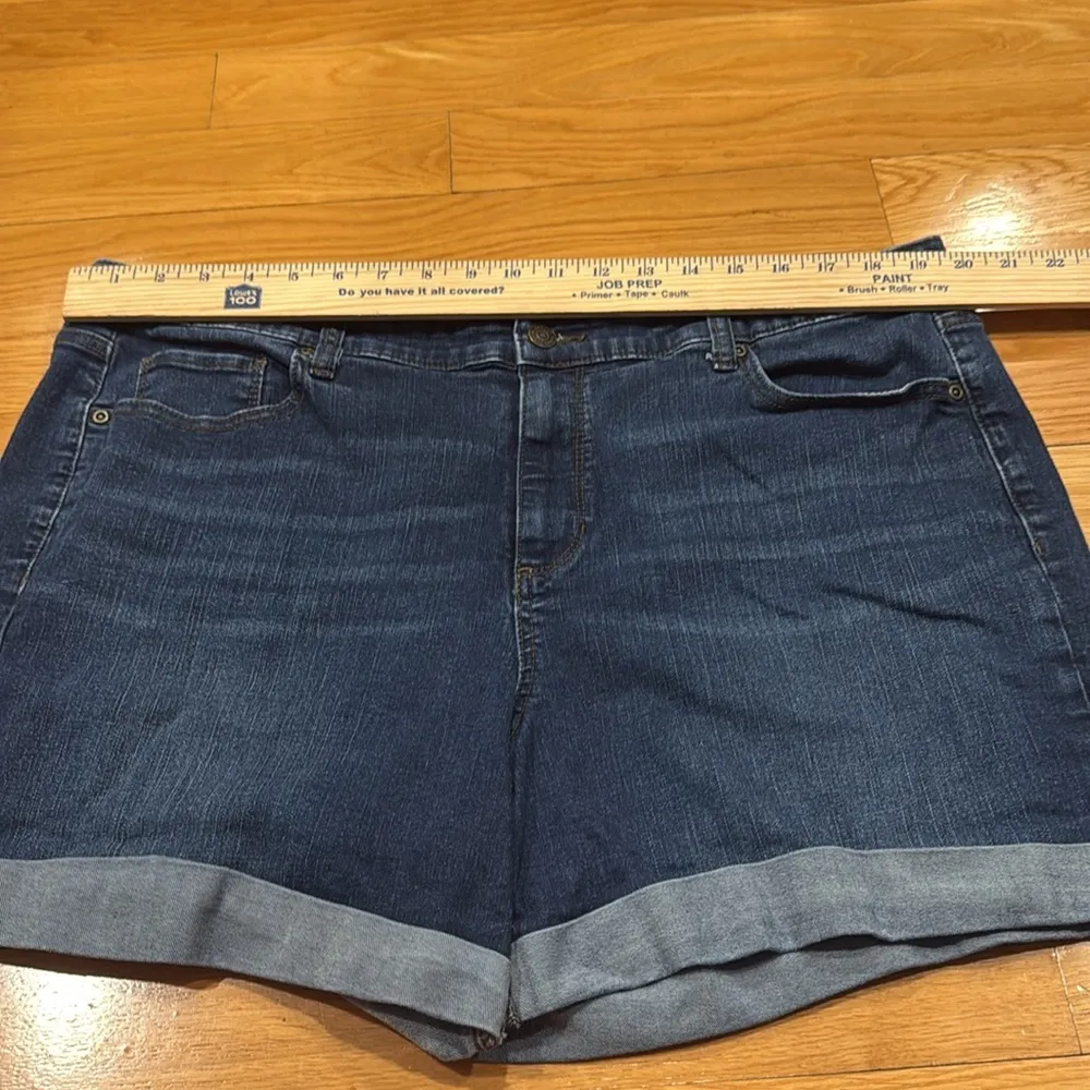 Sonoma women’s plus size Jean shorts size 18W . - Image 2