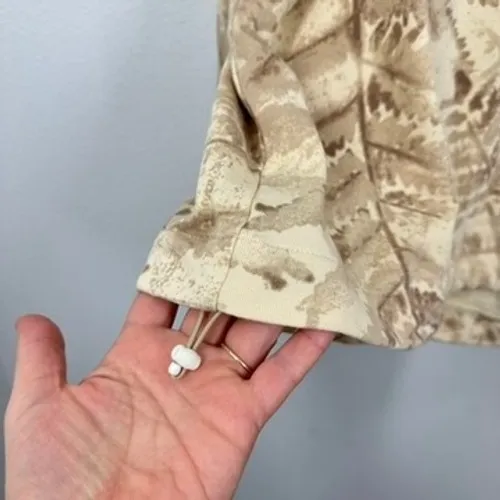 REI‎ Cooperative Long Sleeve Pocket T Shirt Fern Botanical Print Women's Large Tan - Image 3