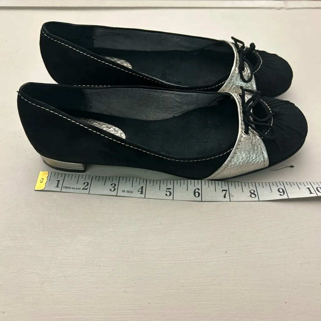 Flats Chic Black and Silver Women's Flats see measurements- could not find size - Image 8