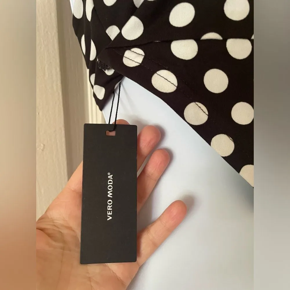 Vero moda Vvmary singlet tie back crop tank top Black white polka dot - Image 2