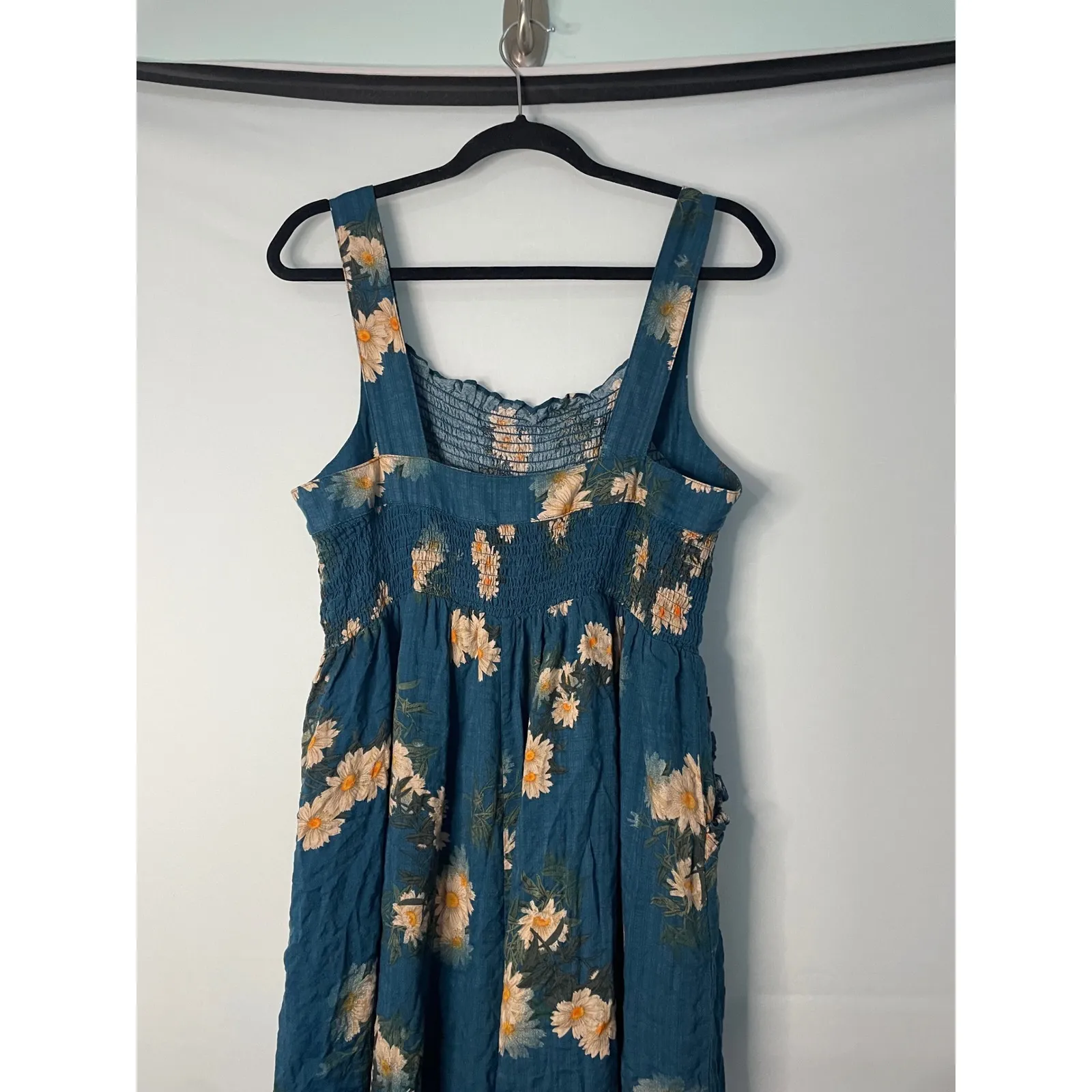 Davi & Dani Teal Floral Smocked Jumpsuit Wide Leg Pockets Size LARGE - Image 5