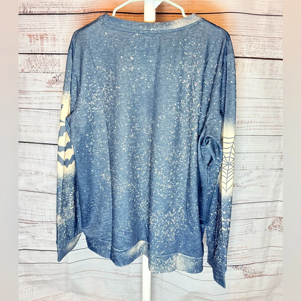 Blue and White Graphic Skeleton Sweatshirt Size 2X - Image 3