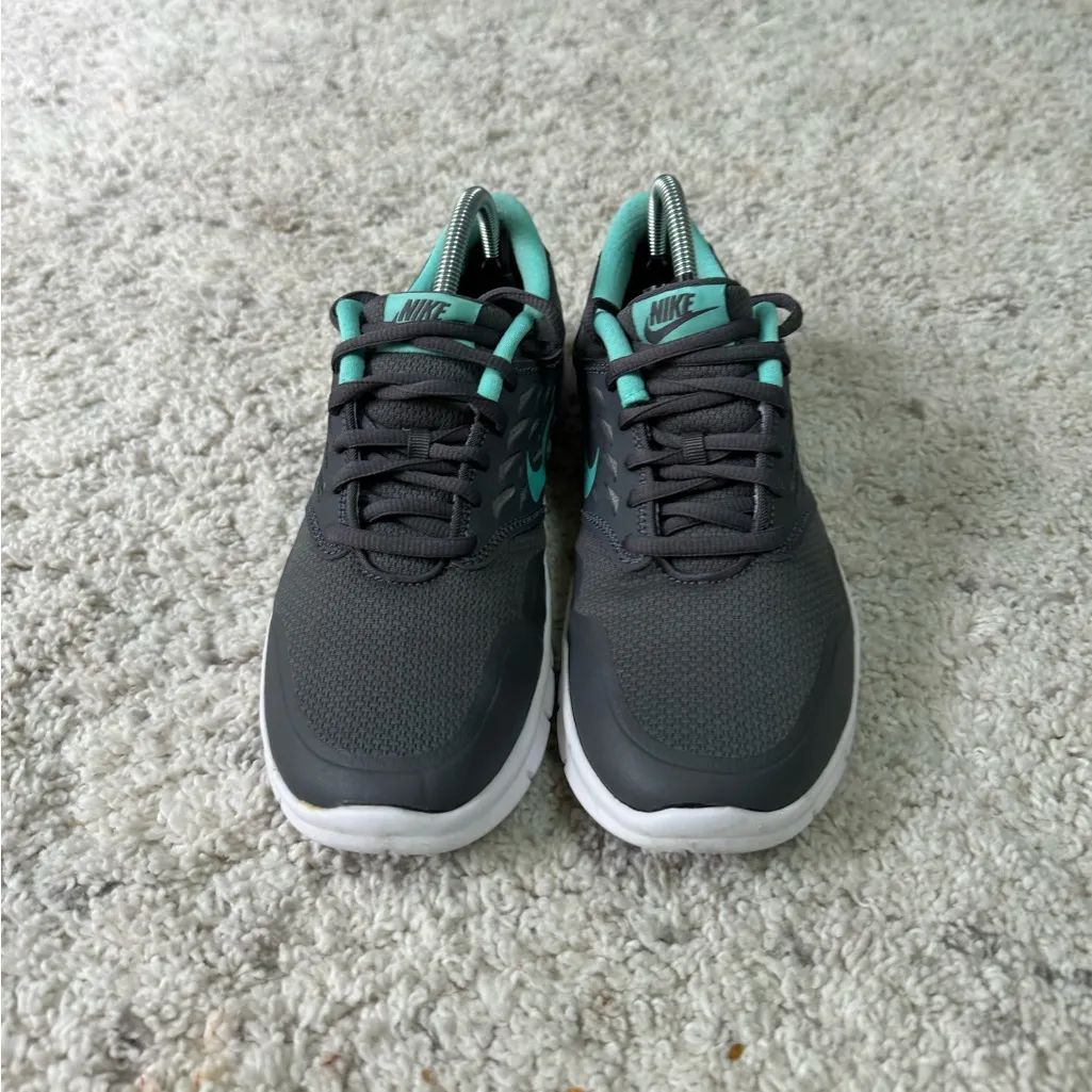 NIKE Orive Grey Teal  WOMEN'S  SHOES   Size 7.5 - Image 4