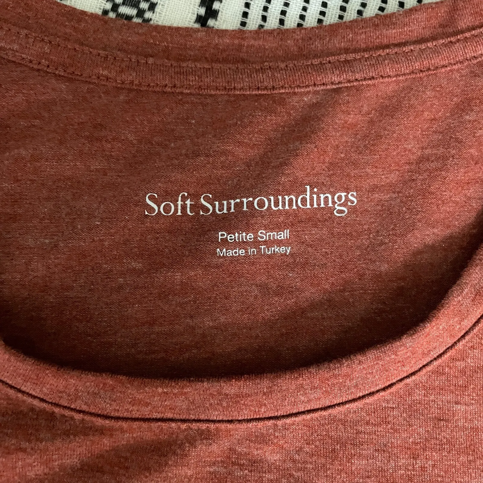Soft Surroundings  Crew Neck Tee size Small Red Brown Comfy Lounge Elevated Basic - Image 2