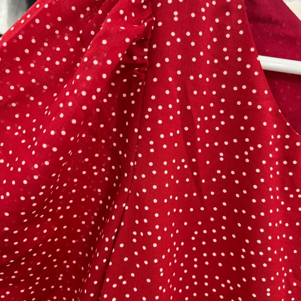 Easel S red tiered polka dot 3/4 sleeve dress casual lightweight flirty holiday - Image 7