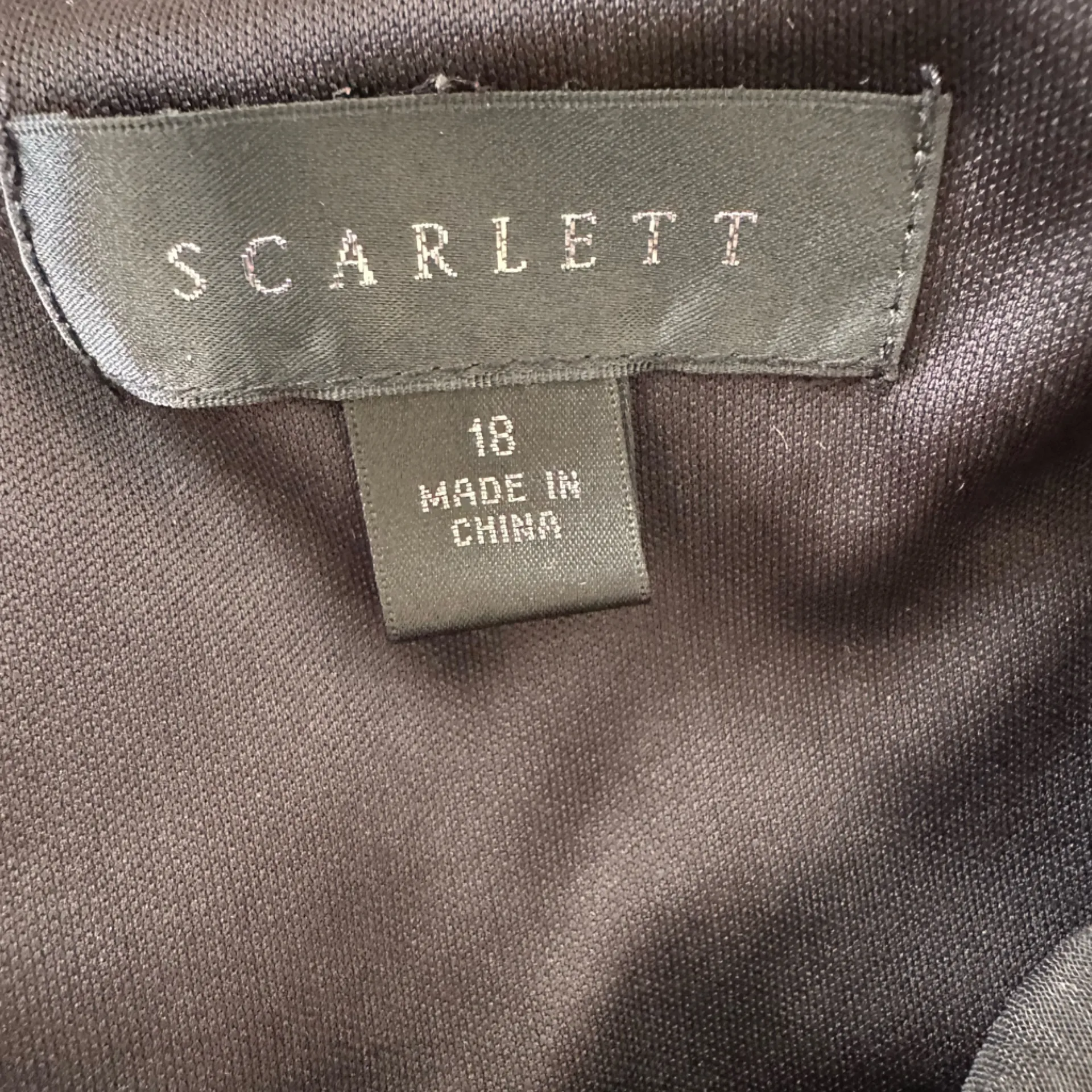 Scarlett Women's Short Sleeve Floral Burnout Capelet Sheath Midi Dress Black - Image 5