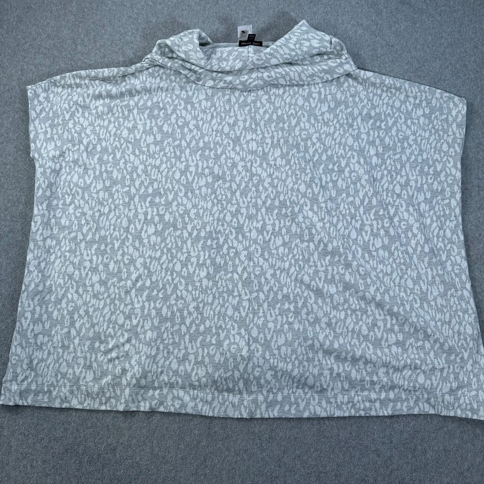 Lane Bryant Cowl Neck Poncho Sweater Women's 14/16 Gray Animal Print New - Image 9