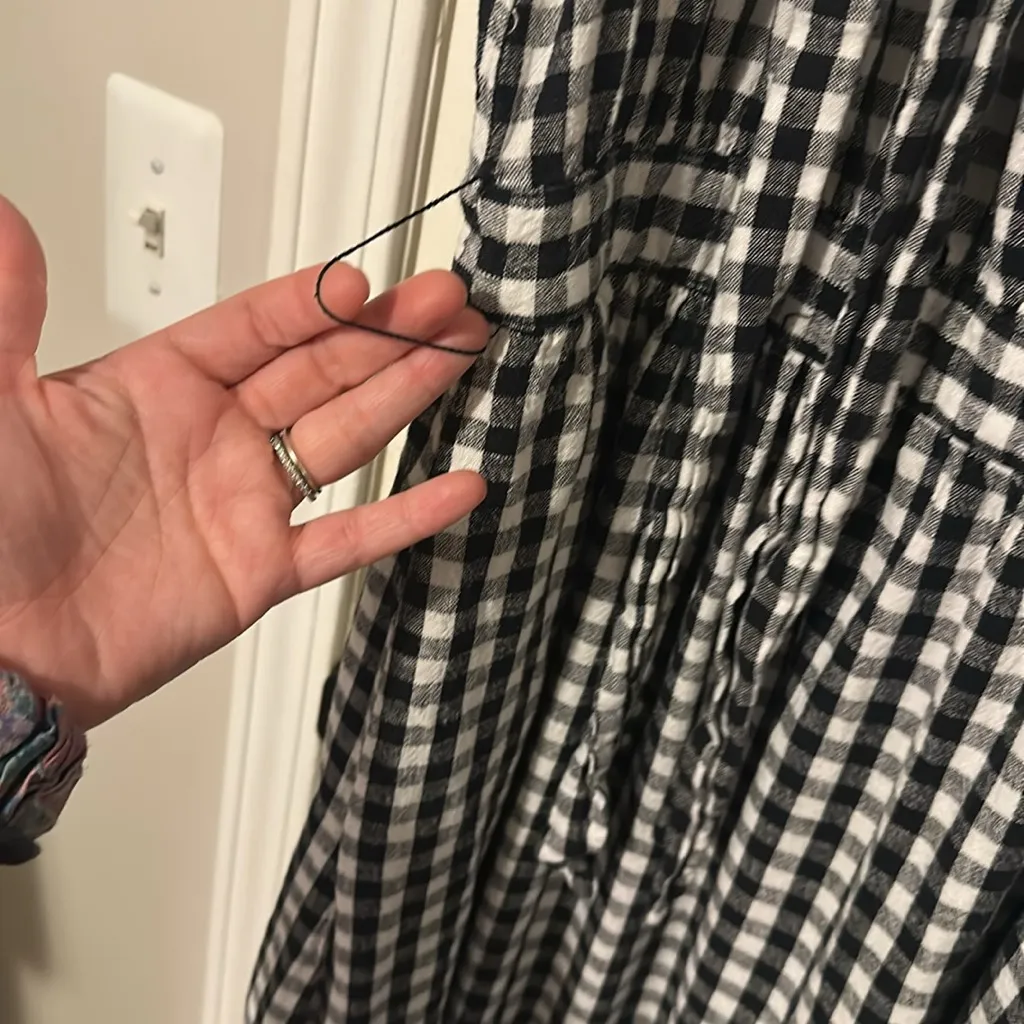 Who What Wear Women's Size Medium Puff Short Sleeved Black & White Plaid Dress M - Image 5