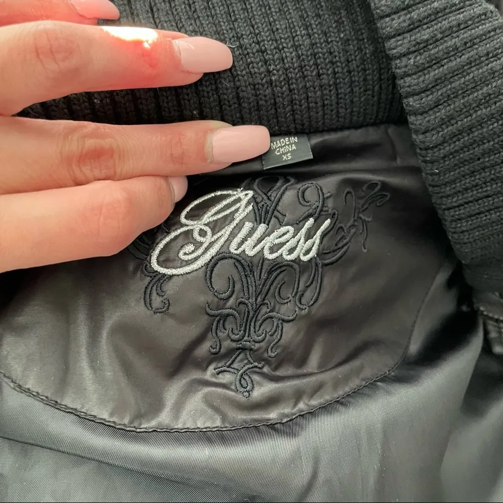 GUESS Women’s Puffer Vest Size XS - Image 4