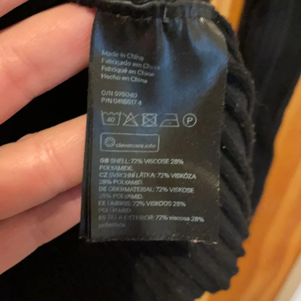 H&M black knit mock neck sweater S - Image 6