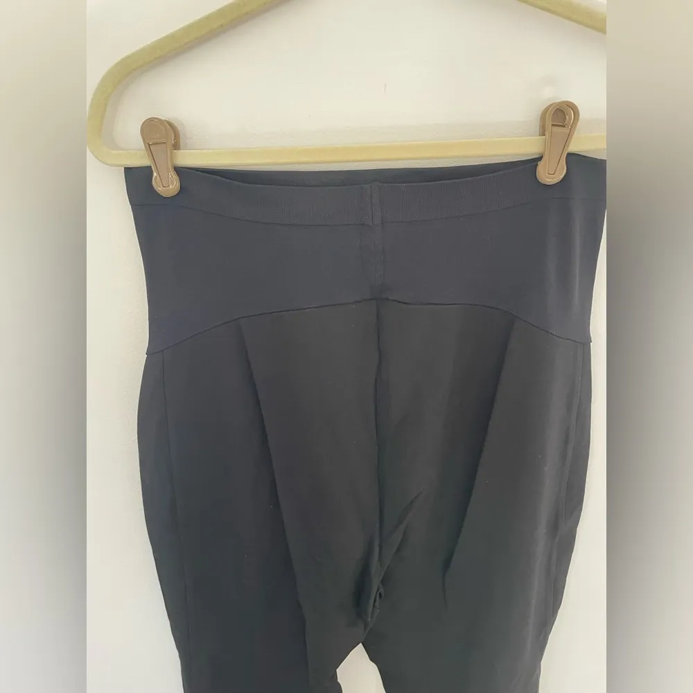 Old Navy Active Maternity Leggings full panel Stevie flare split hem pants large - Image 5