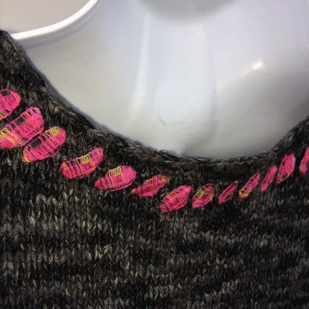 Sigrid Olsen Sport Sleeveless Sweater Top Gray w/Pink Ribbon Embroidery Detail-S - Image 9