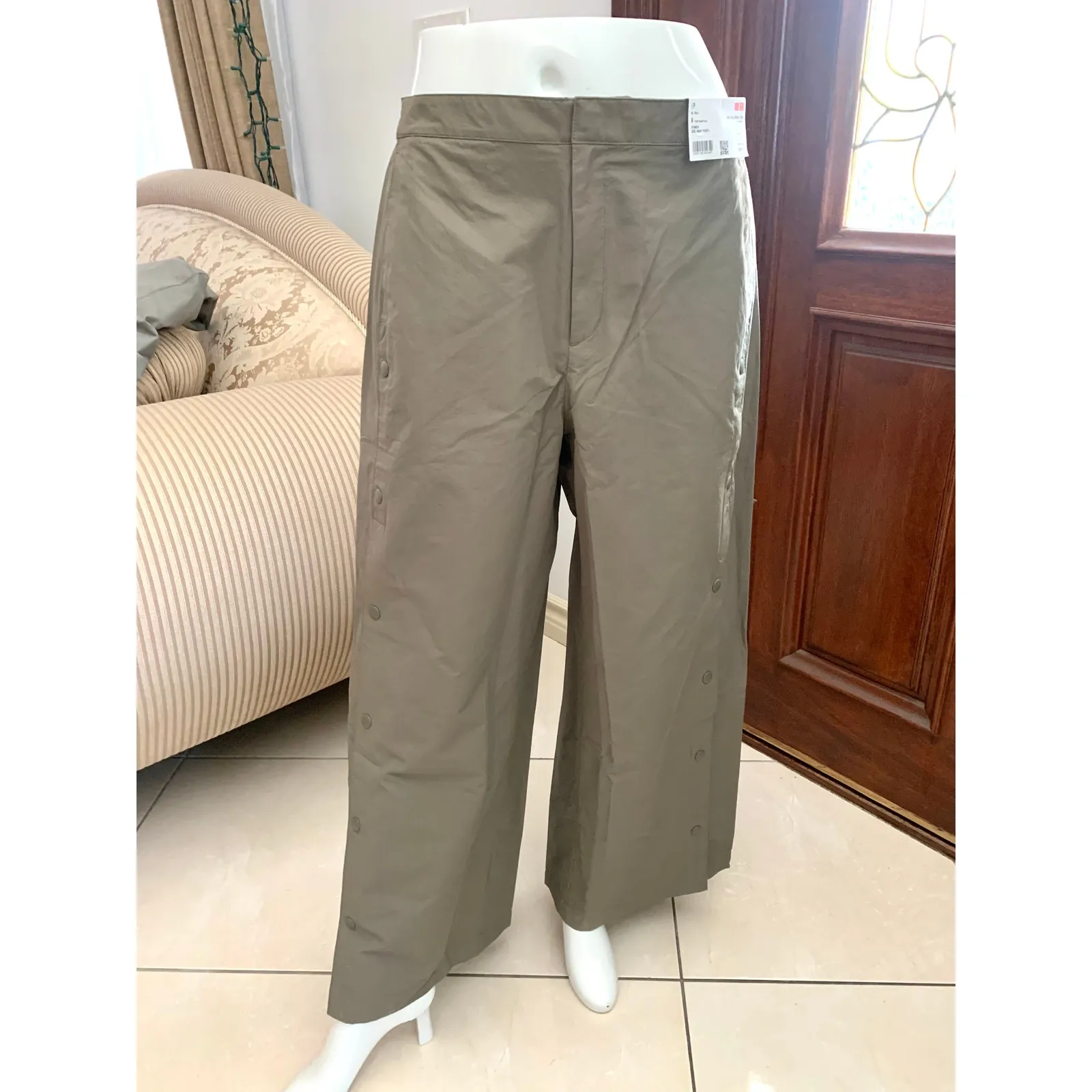 Uniqlo  C Side Snap Pants in Olive - Image 2