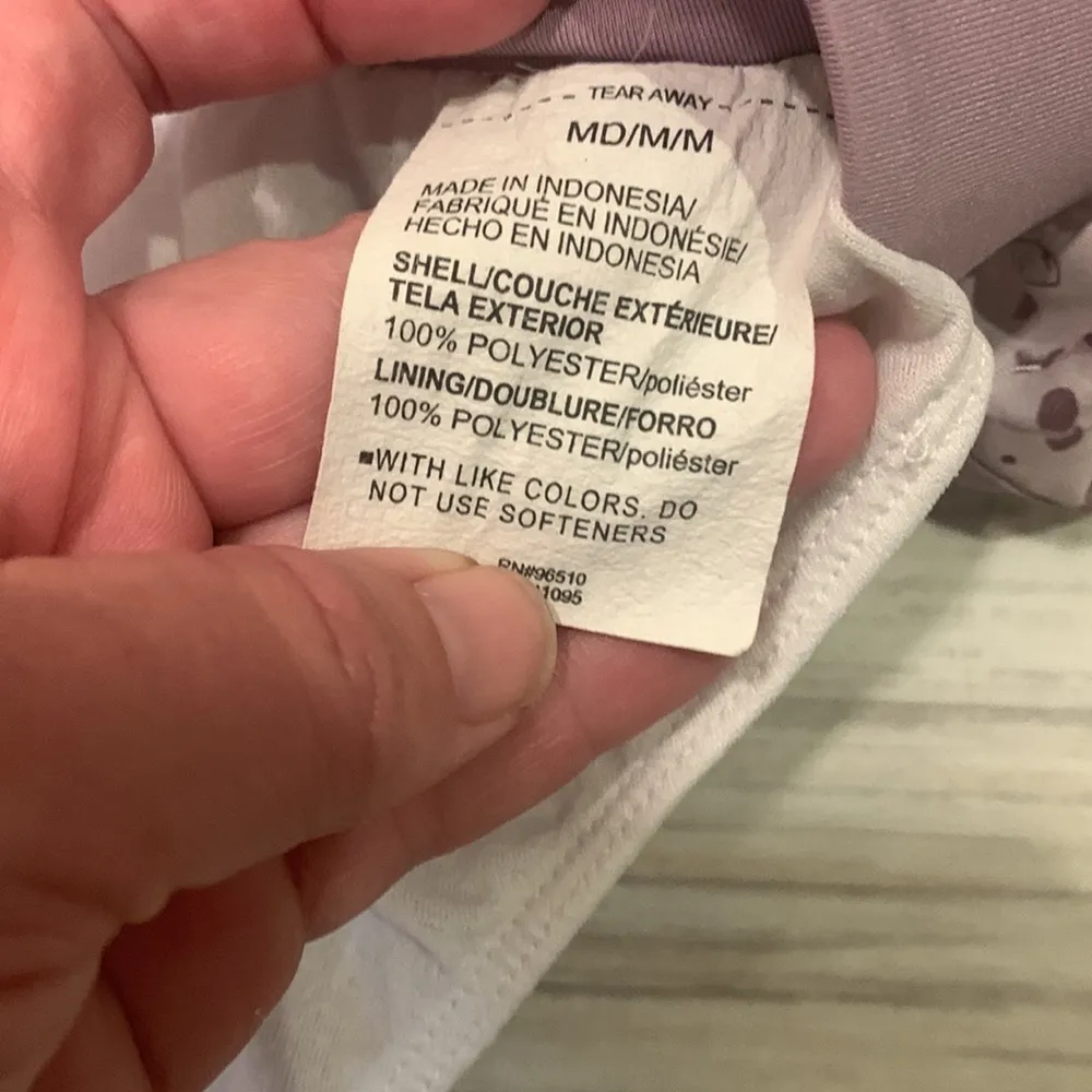 Under Armor lined athletic shorts size M - Image 9