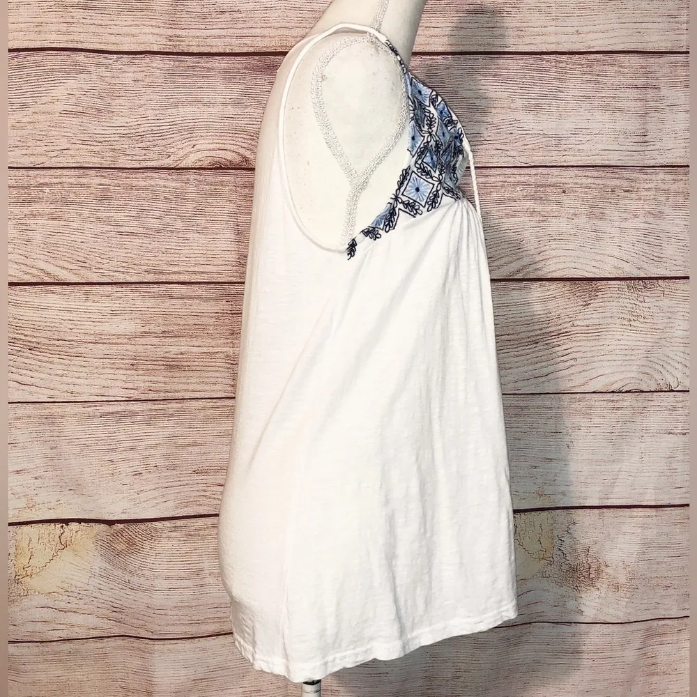 Beach Lunch Lounge white and Blue embroidered cotton sleeveless tank top Size S - Image 4