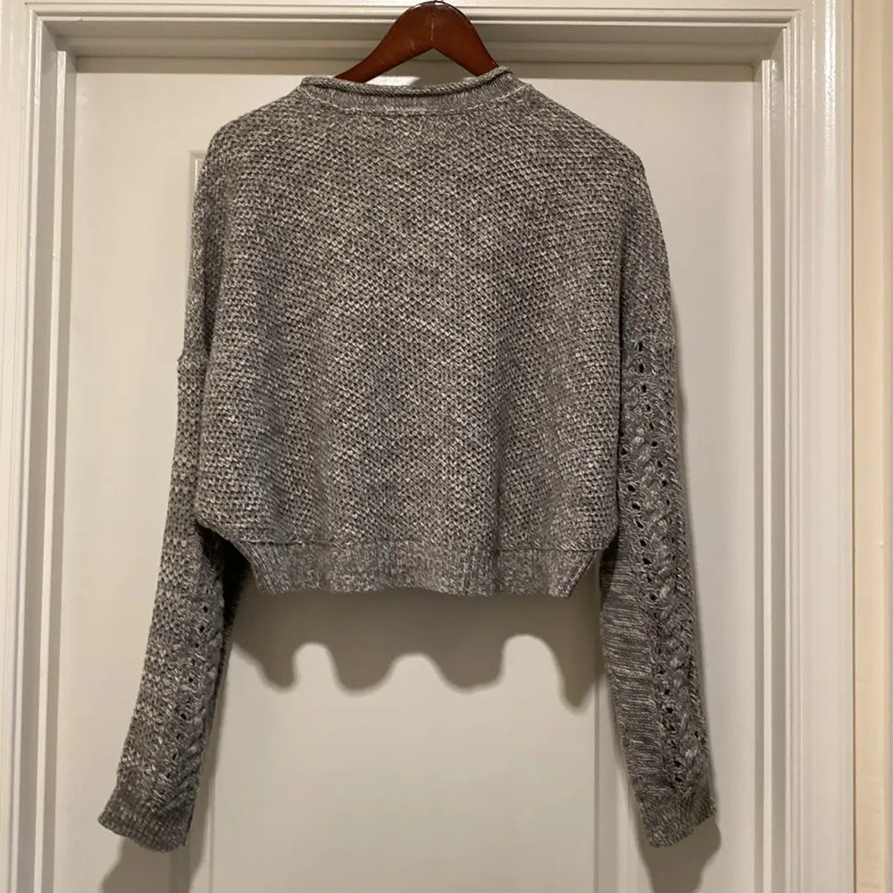 BDG cropped oversize sweater Size Medium - Image 6