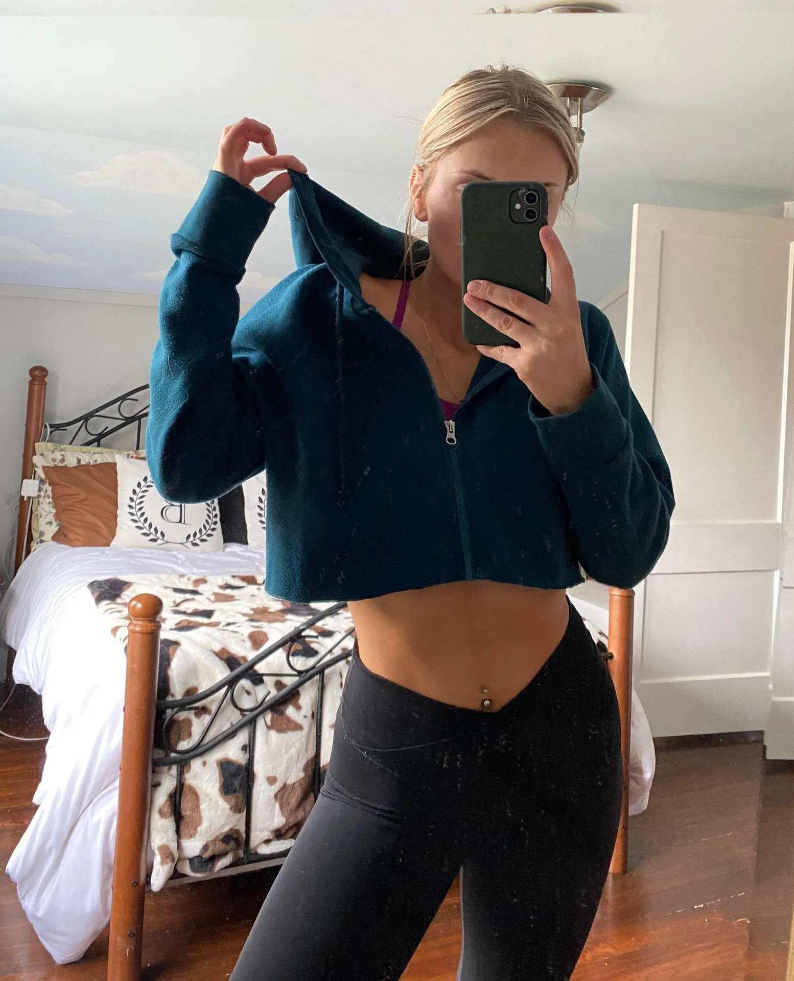 cropped hoodie - Image 2