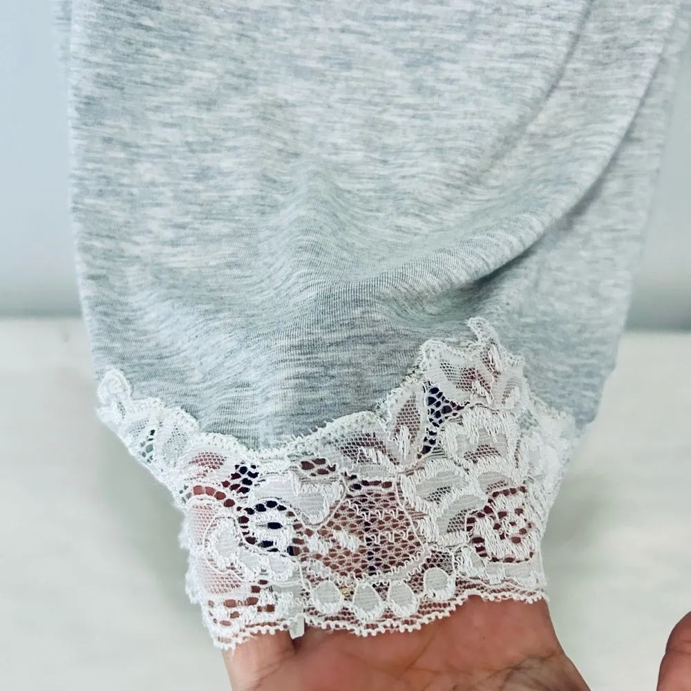 Lands End Grey Lace-Trimmed Robe size Medium SO SOFT - Image 8