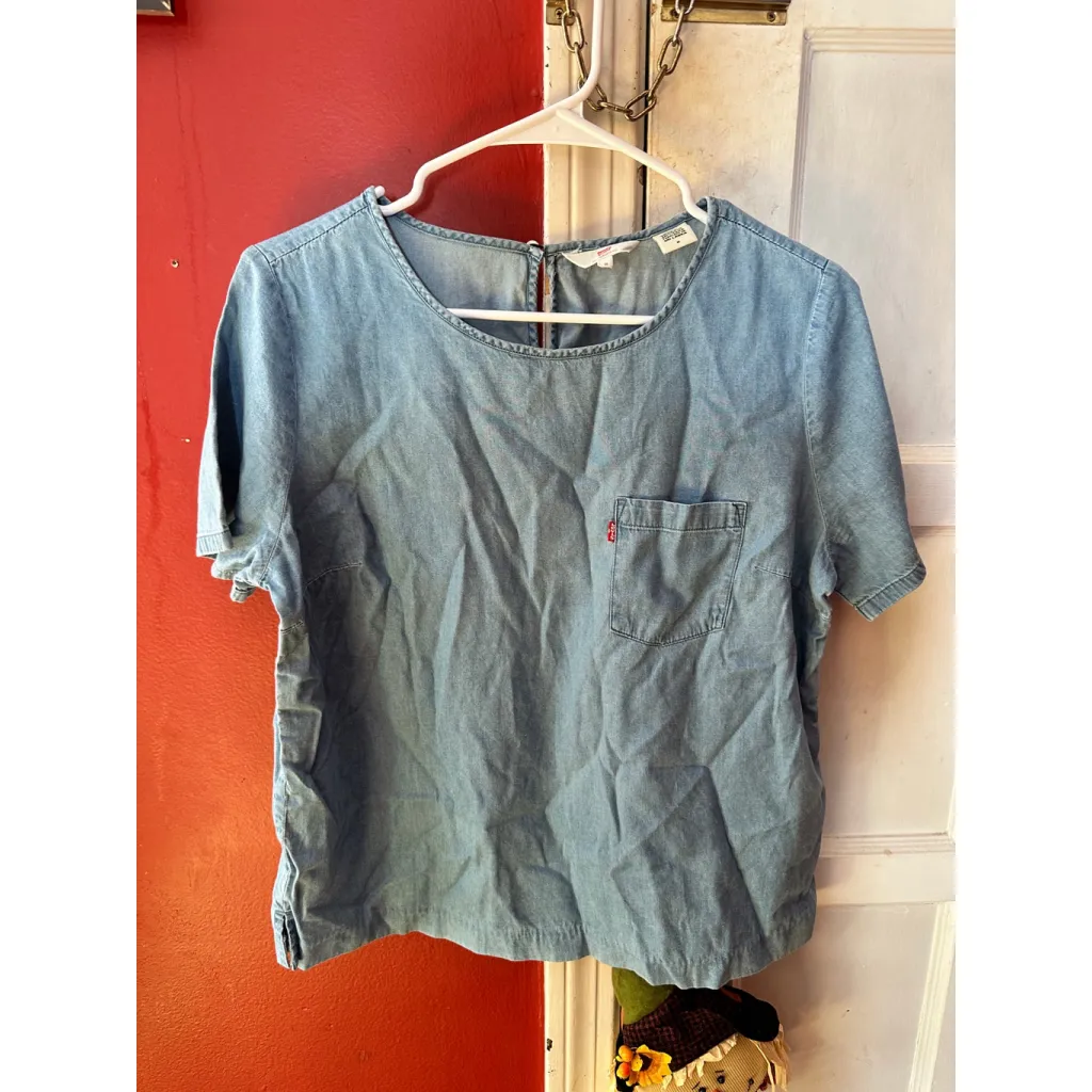 Levi’s Women’s Blue Denim Short Sleeve Top Medium - Image 5