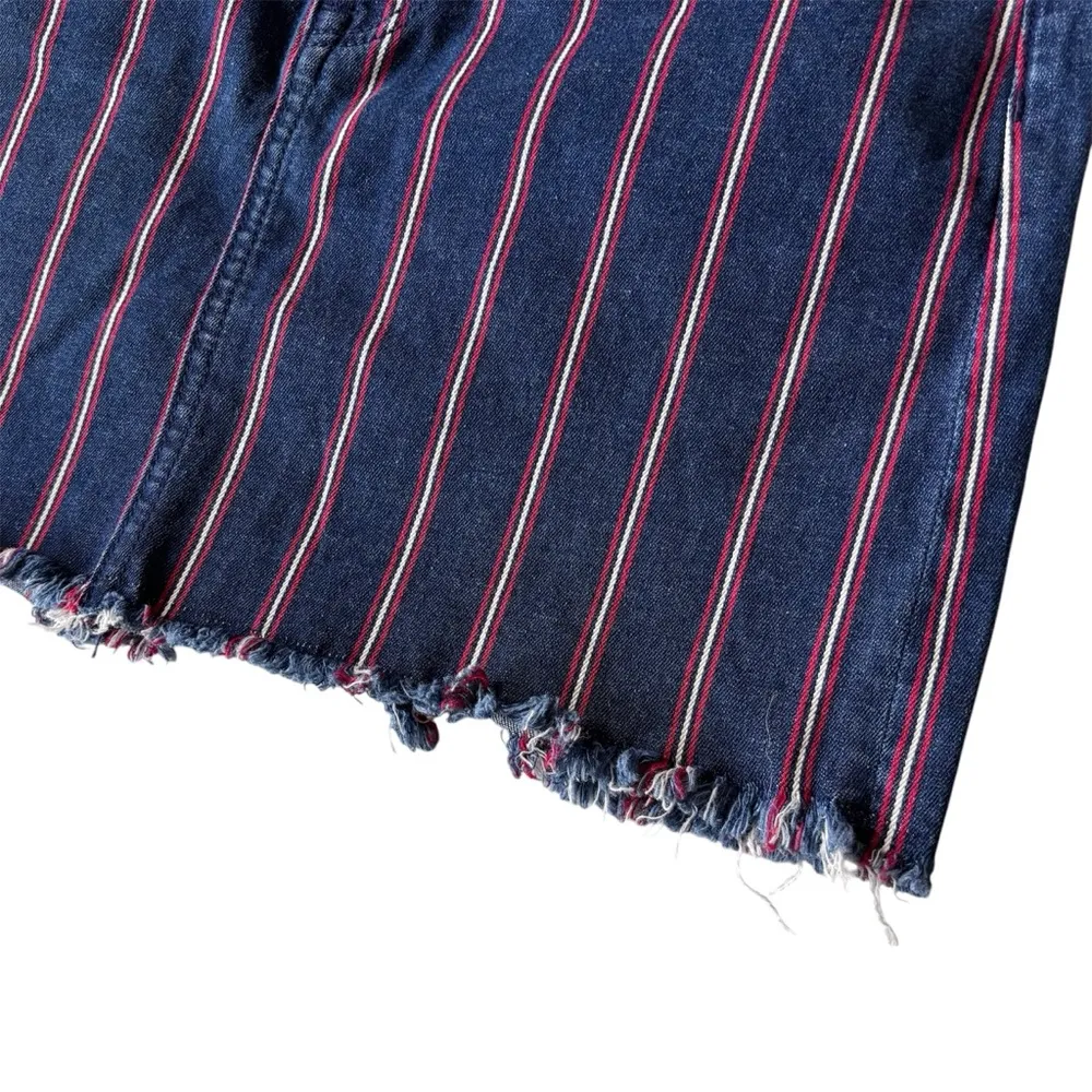 Women’s American Eagle blue stripe high rise cut off mini denim skirt size 2 - Image 5