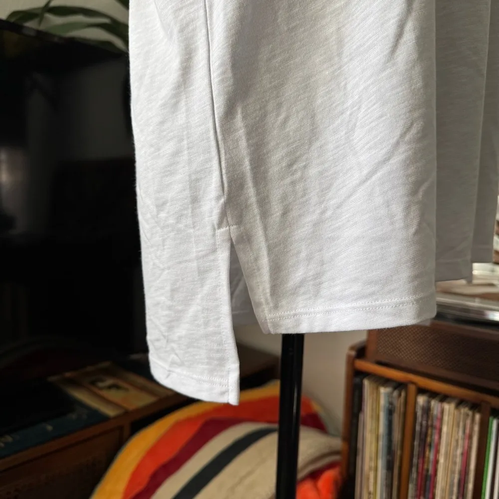 Theory NWOT  Crew Neck Basic White T-Shirt - Image 6