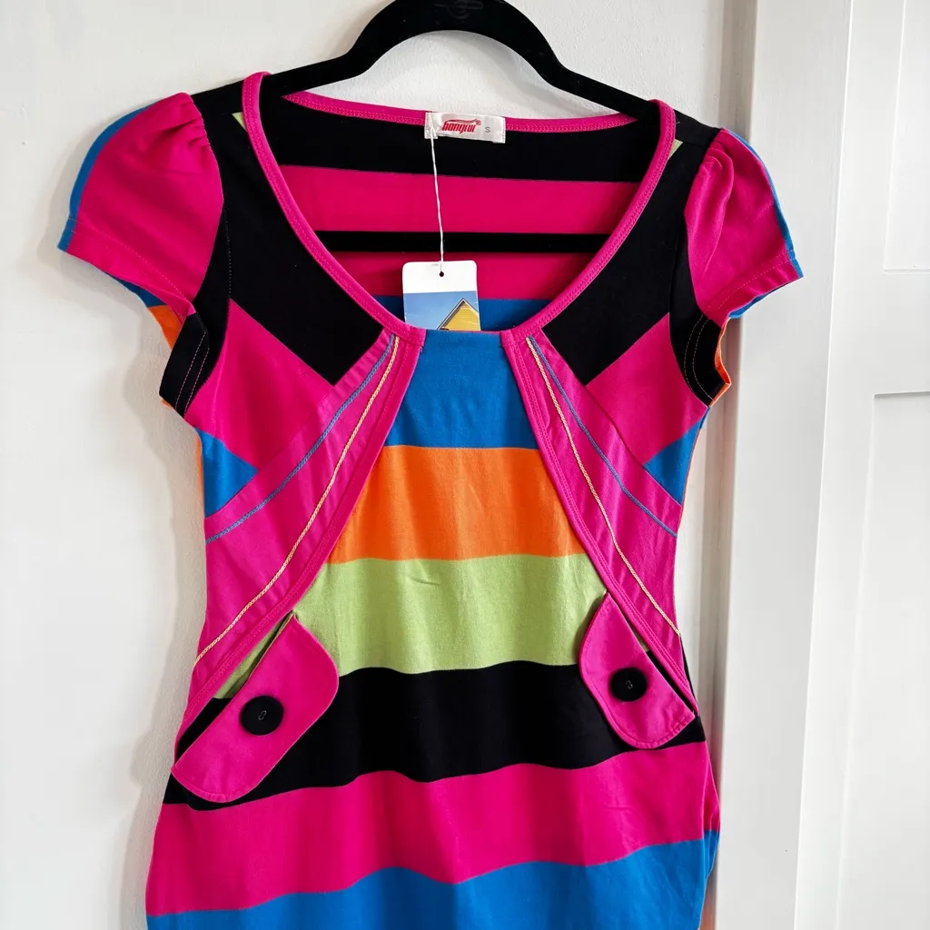 Hongcuc NWT Colorful Striped Long Women's Short Sleeve Top Button Accents Size S Pink - Image 3