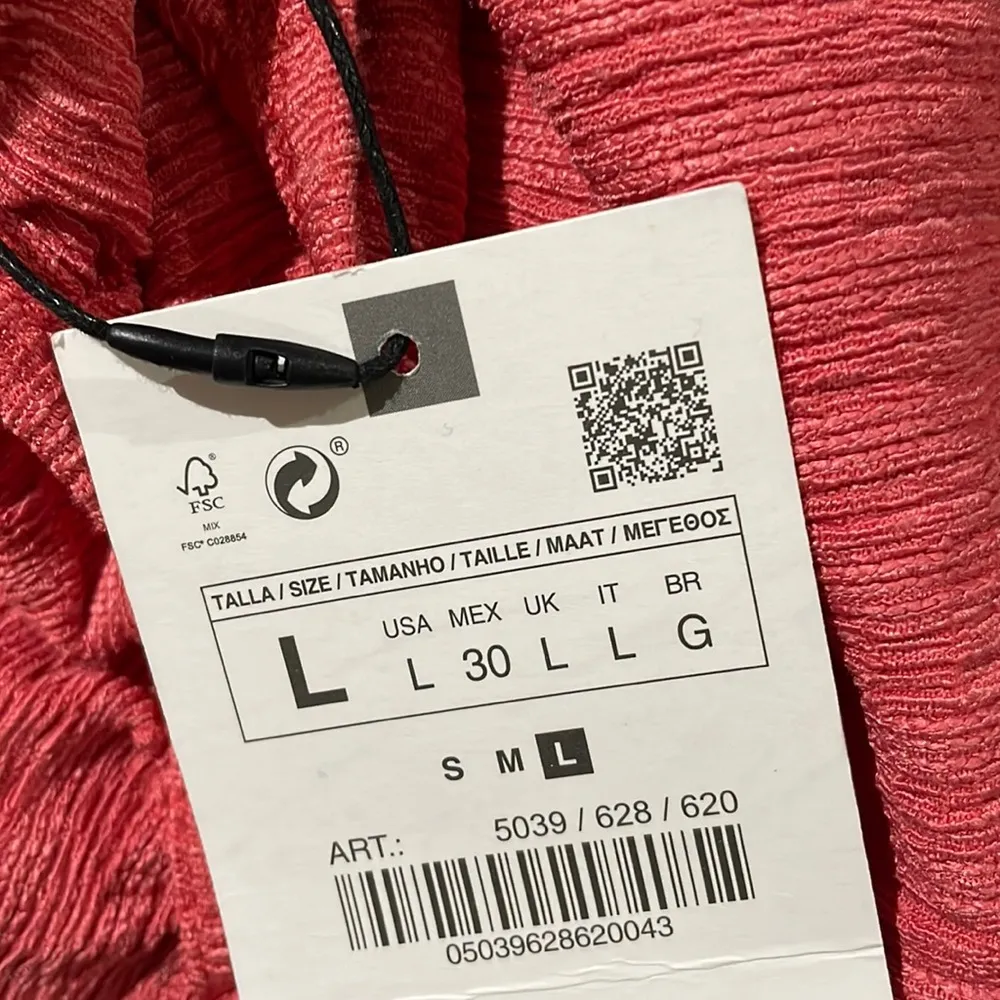 NWT Zara Balloon Sleeve Top Lrage - Image 4