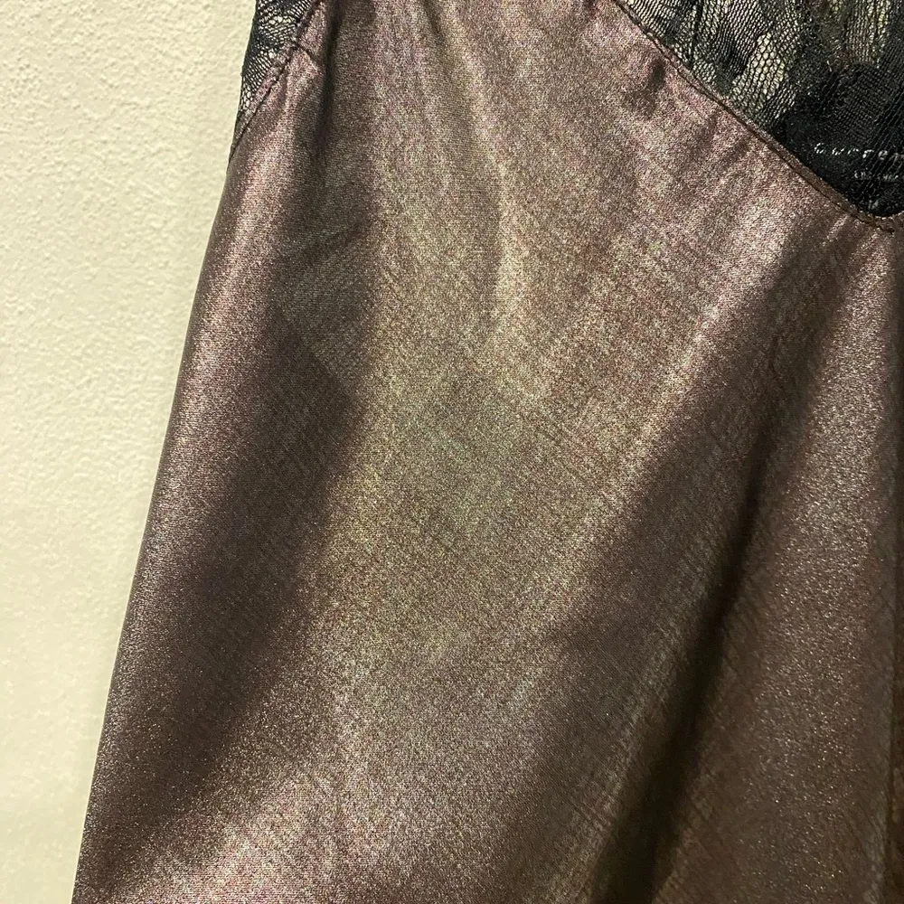 NEW  Metallic Camisole Size Medium - Image 4