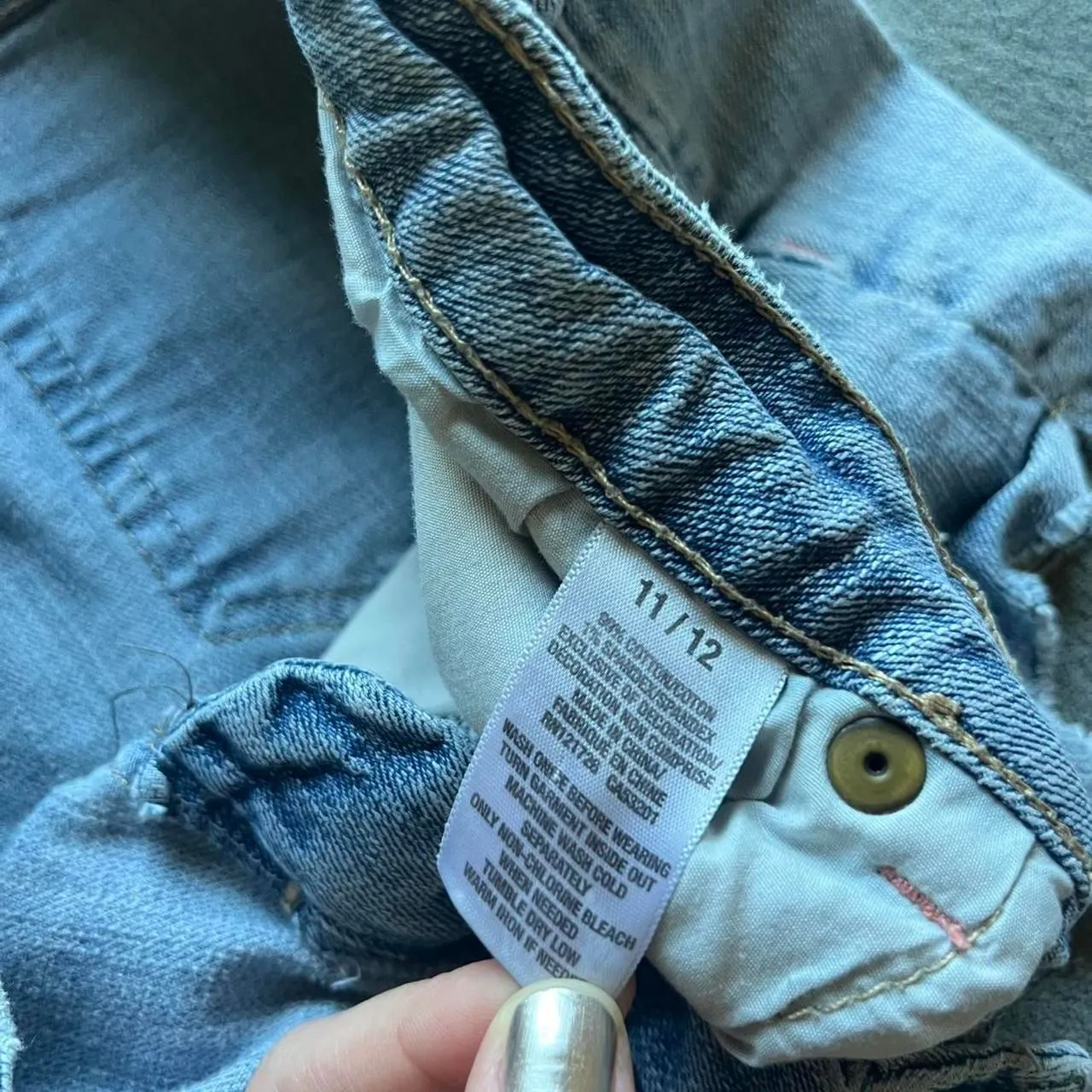 Vintage Y2K Aeropostale blue denim distressed mini shorts size 11/12 - Image 6